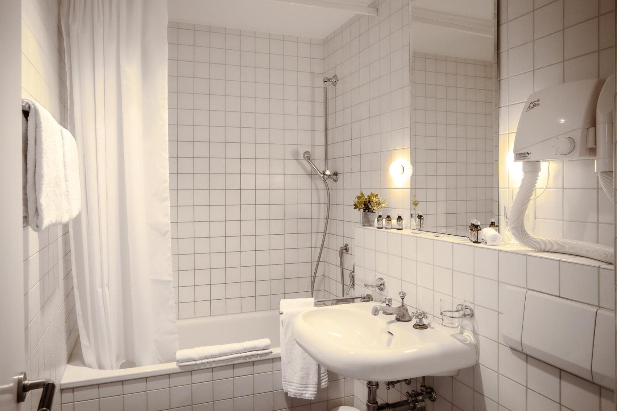 Hotel Loge Winterthur Ngoại thất bức ảnh